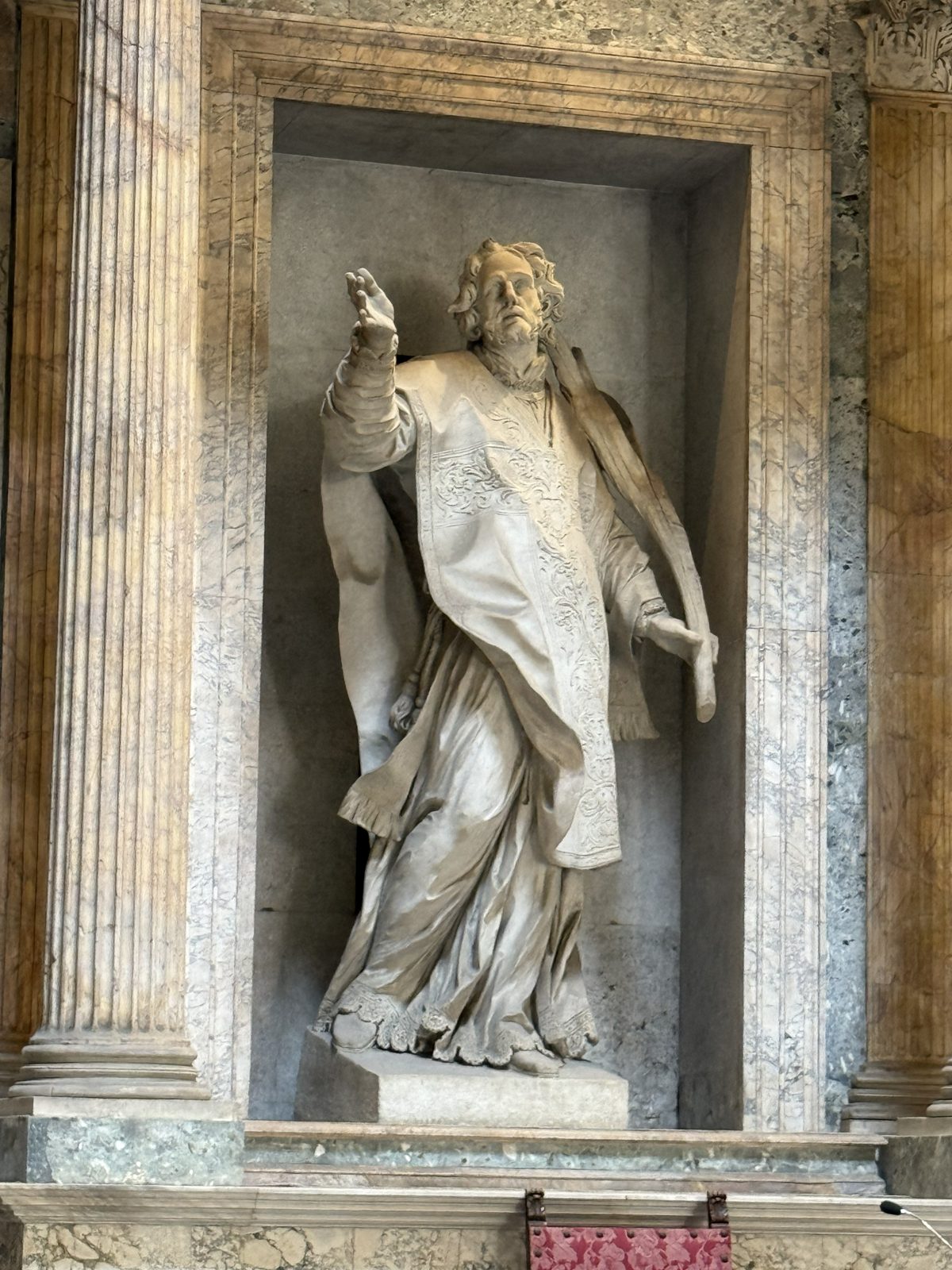 The Rotunda — Apse, High Altar & Icon