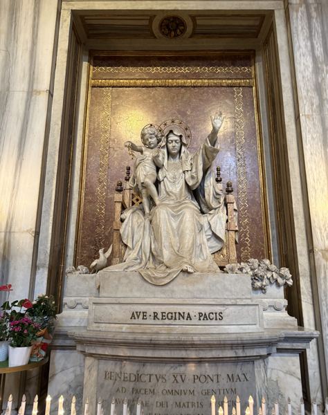 Regina Pacis & the Side-Aisle Altars